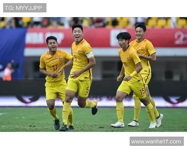 吕迪格的足球之路:从青涩小将到世界顶级后卫的成长历程 吕迪格的足球之路:从青涩小将到世界顶级后卫的成长历程