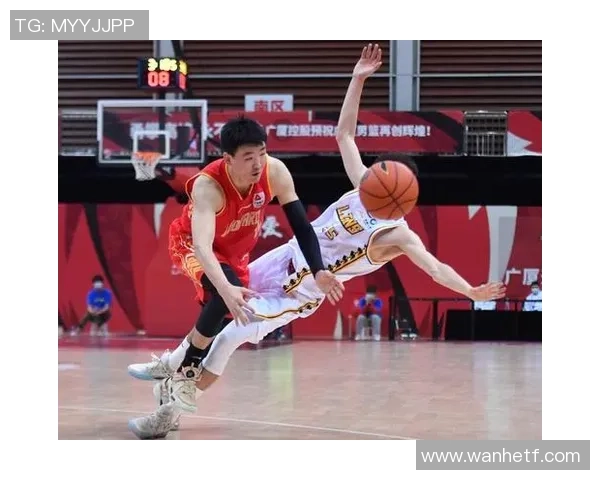 广厦队与马可波罗队激战正酣谁能在赛场上笑到最后